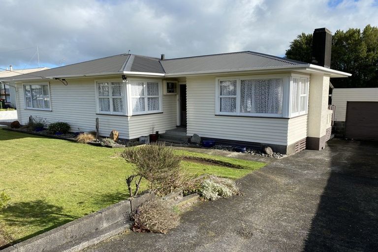 Photo of property in 255 High Street, Eltham, 4322