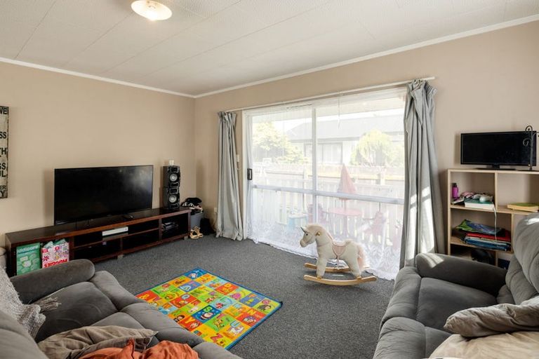 Photo of property in 11a Lloyd Drive, Nawton, Hamilton, 3200