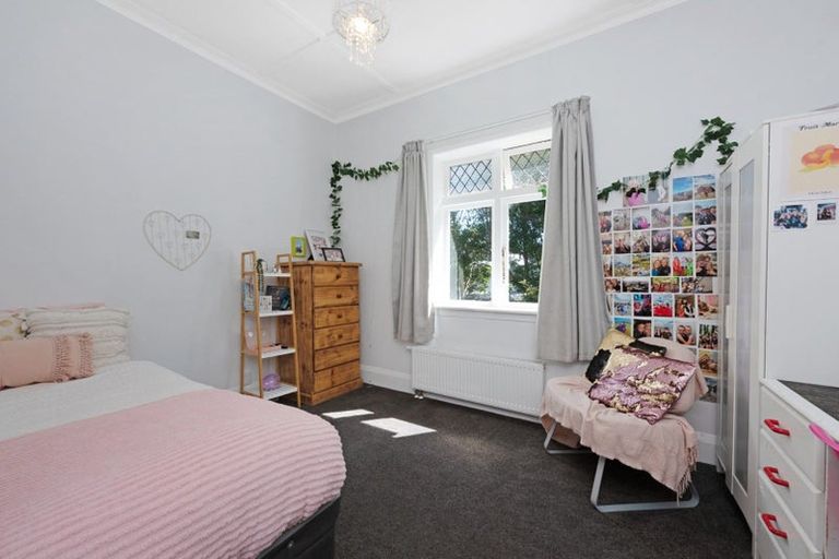Photo of property in 225a Karori Road, Karori, Wellington, 6012