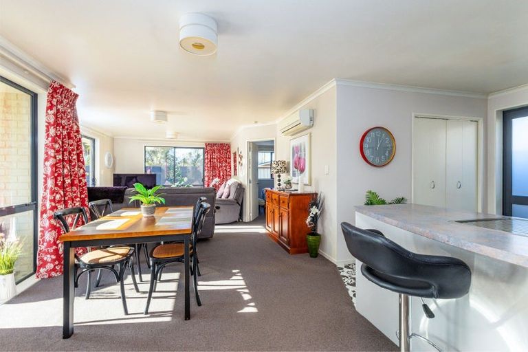 Photo of property in 240 Talbot Street, Geraldine, 7930