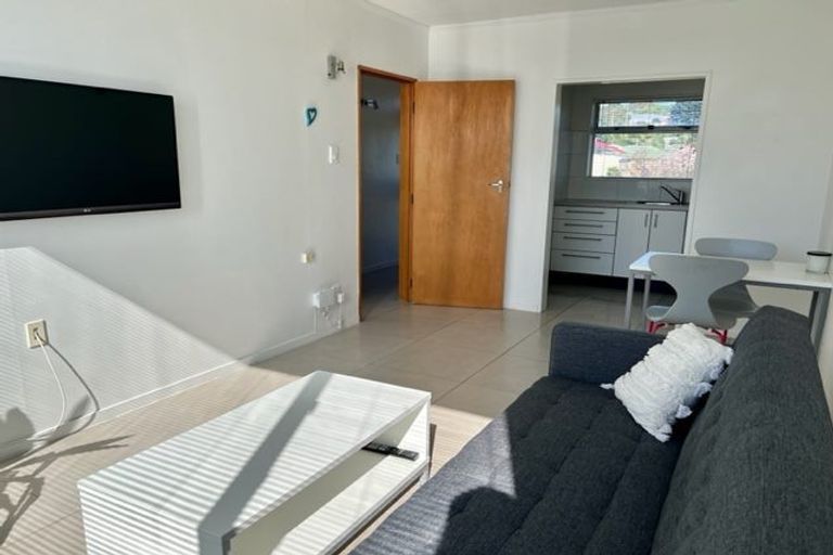 Photo of property in Beresford Apartments, 12/118u Russell Terrace, Berhampore, Wellington, 6023