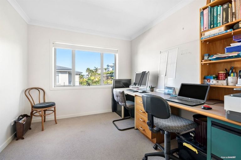 Photo of property in 39 Landmark Terrace, Orewa, 0931