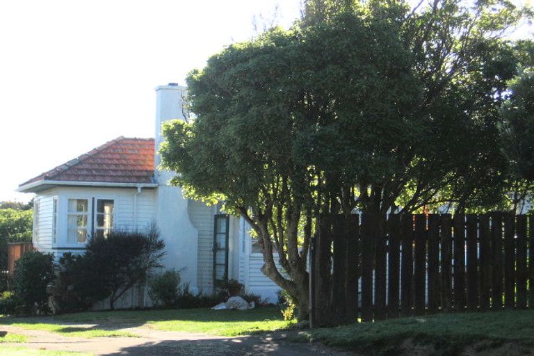 Photo of property in 3 Hindmarsh Street, Johnsonville, Wellington, 6037