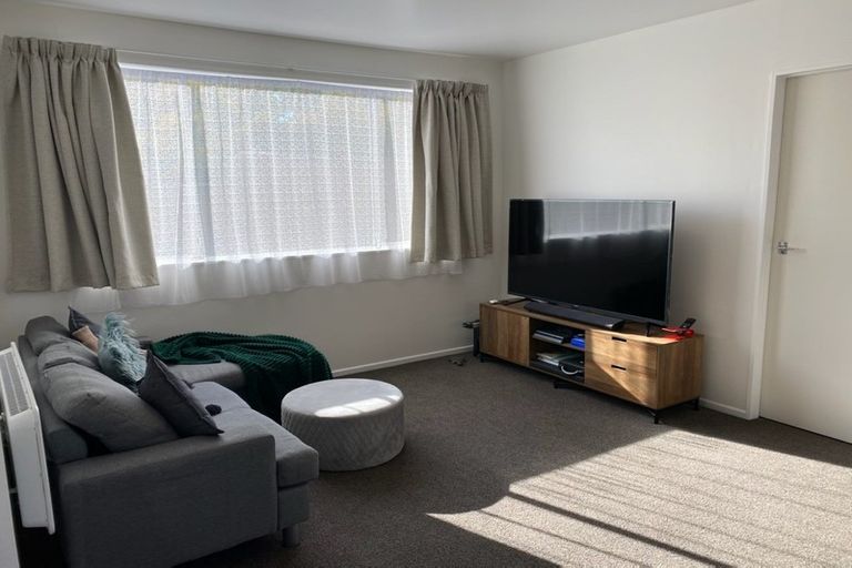 Photo of property in 1/158 Kings Crescent, Hutt Central, Lower Hutt, 5010