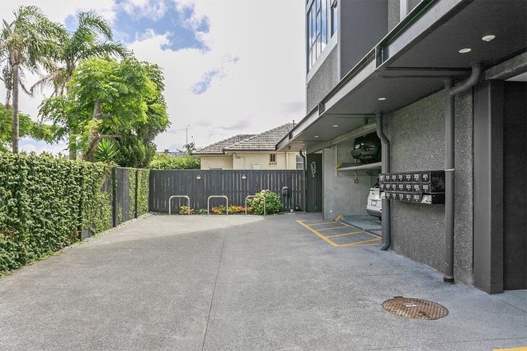 Photo of property in 401/10 Auburn Street, Takapuna, Auckland, 0622