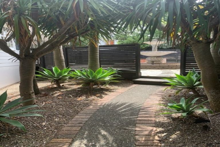 Photo of property in 27a Wairau Road, Picton, 7220