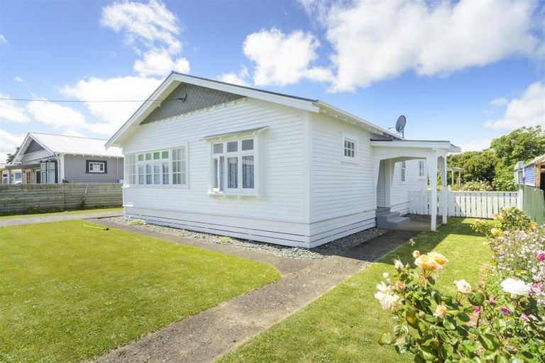 Photo of property in 7 Station Road, Marton, 4710