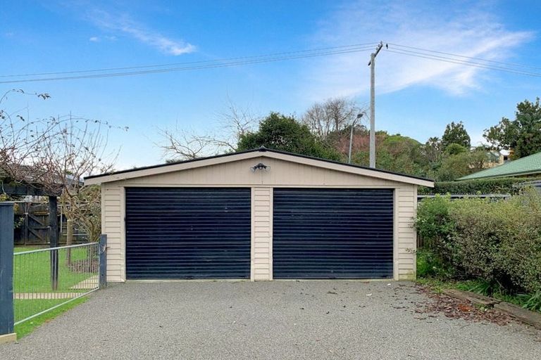 Photo of property in 22 York Street, Levin, 5510