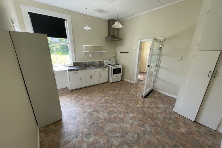 Photo of property in 25 Ocean Road, Paraparaumu Beach, Paraparaumu, 5032