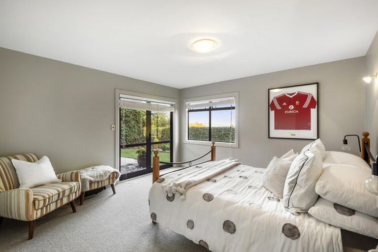 Photo of property in 32a Knights Road, Rothesay Bay, Auckland, 0630