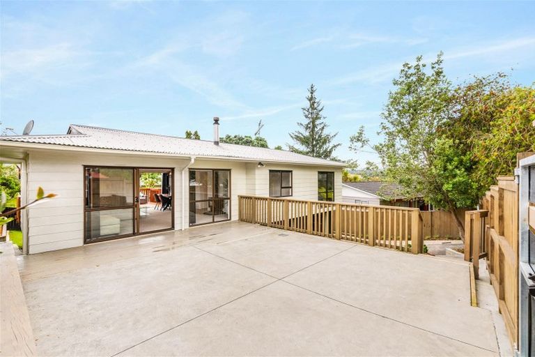 Photo of property in 2/14 Matama Road, Glen Eden, Auckland, 0602