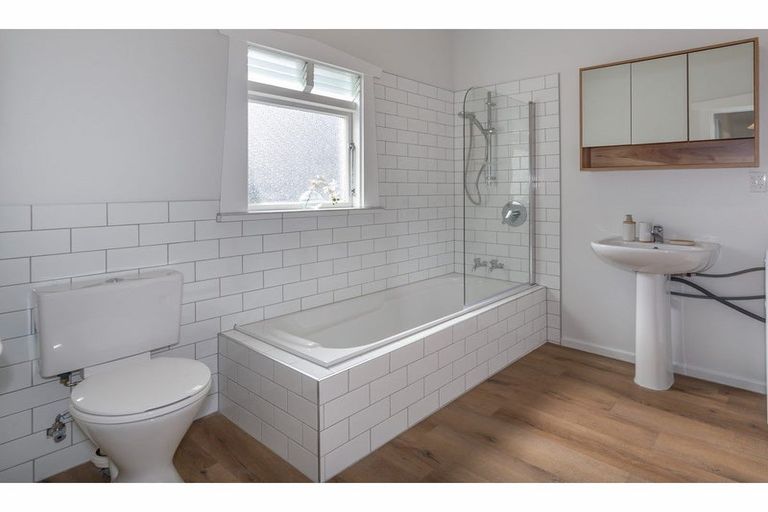 Photo of property in 7 Clouston Street, Saint Martins, Christchurch, 8022