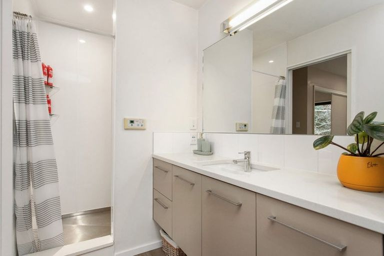 Photo of property in 106 Cannon Hill Crescent, Mount Pleasant, Christchurch, 8081