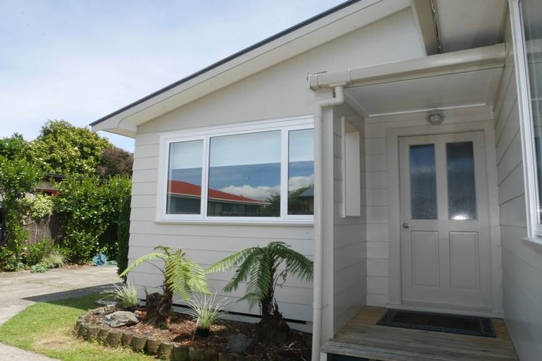 Photo of property in 11b Te Kupe Road, Paraparaumu Beach, Paraparaumu, 5032