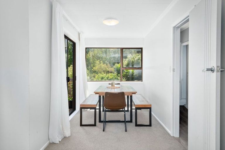 Photo of property in 4 Kahu Road, Paremata, Porirua, 5024