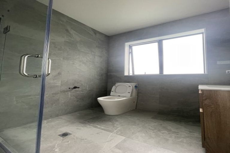 Photo of property in 1 Zion Road, Birkenhead, Auckland, 0626