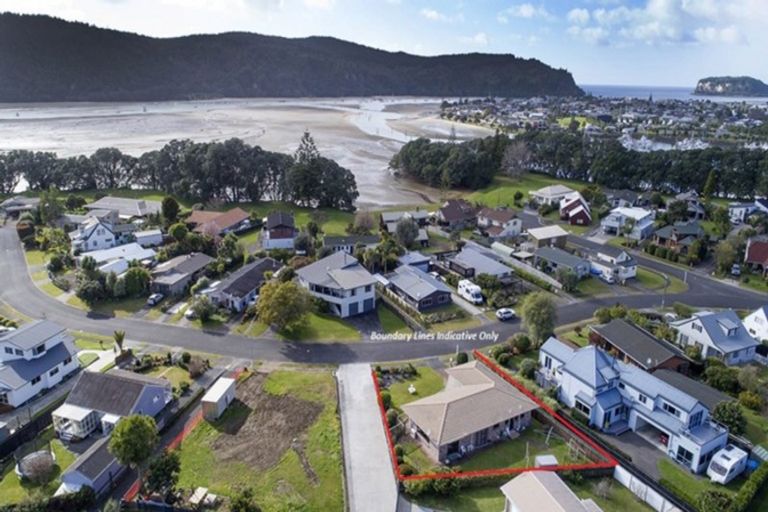 Photo of property in 114 Moana Anu Anu Avenue, Whangamata, 3620