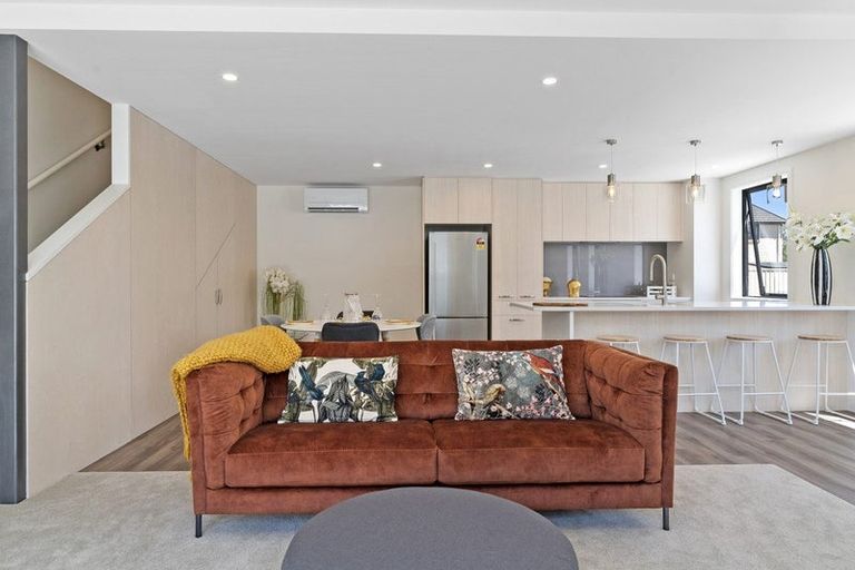 Photo of property in 2/2 Barry Avenue, Cromwell, 9310