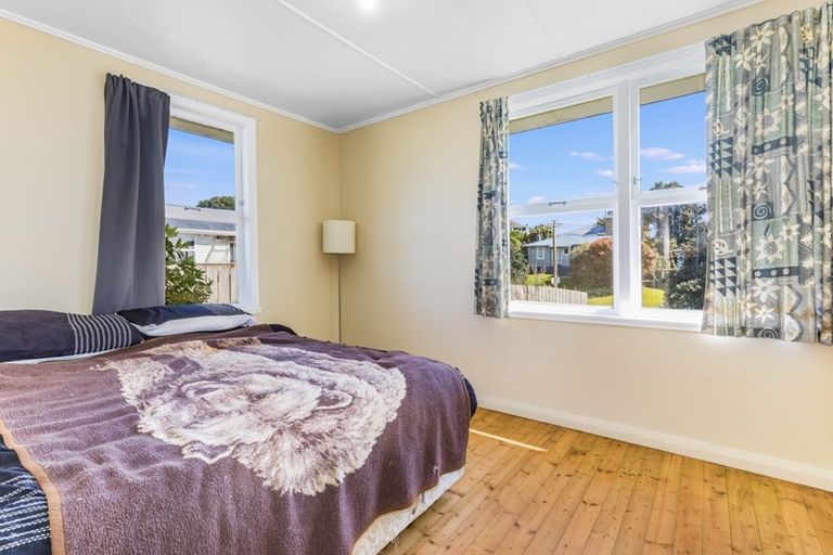 Photo of property in 67 Pikarere Street, Titahi Bay, Porirua, 5022