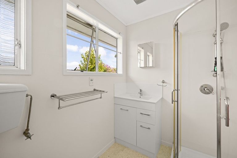 Photo of property in 56 Kokich Crescent, Onerahi, Whangarei, 0110