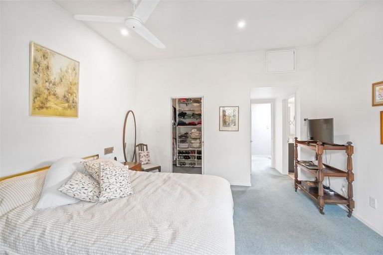 Photo of property in 15 Wai-iti Terrace, Burnside, Christchurch, 8053