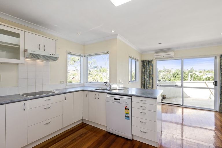 Photo of property in 12 Reid Road, New Lynn, Auckland, 0600