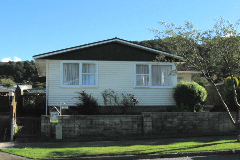 Photo of property in 57 Momona Street, Wainuiomata, Lower Hutt, 5014