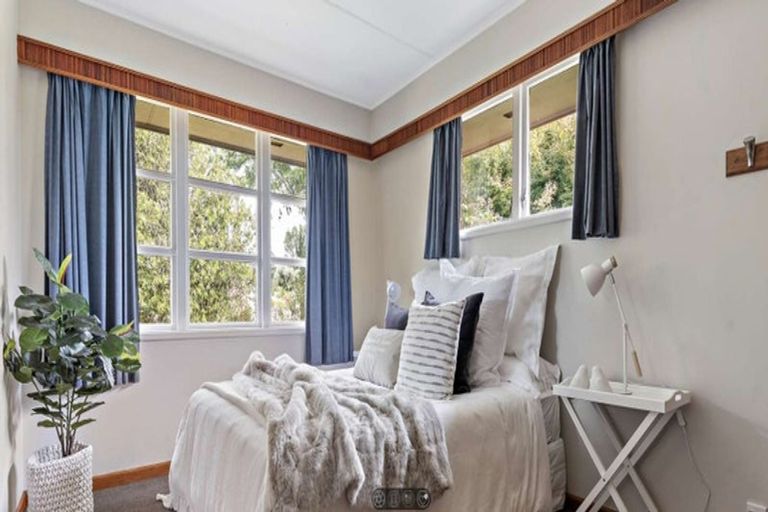 Photo of property in 32 Cambridge Terrace, Masterton, 5810