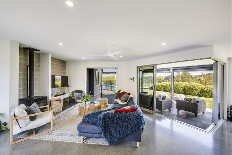 Photo of property in 46 Kopaki Bay Road, Puketapu, Napier, 4182