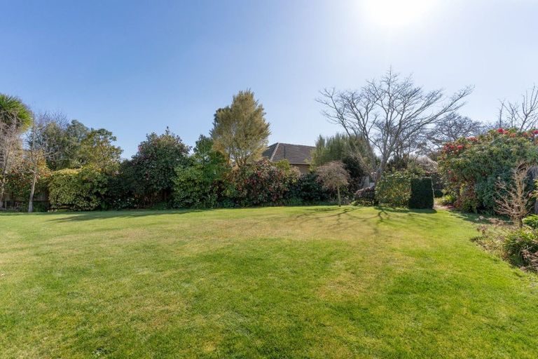 Photo of property in 13 Otara Street, Ilam, Christchurch, 8053