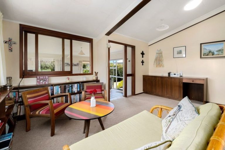 Photo of property in 4 Clematis Court, Wanaka, 9305