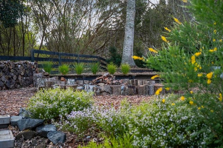 Photo of property in 86 Upper Waiwera Road, Puhoi, Silverdale, 0994