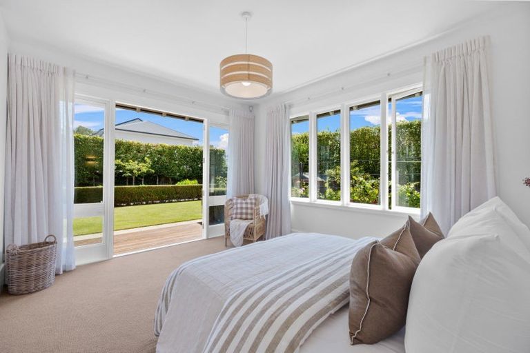 Photo of property in 100 Winchester Street, Merivale, Christchurch, 8014