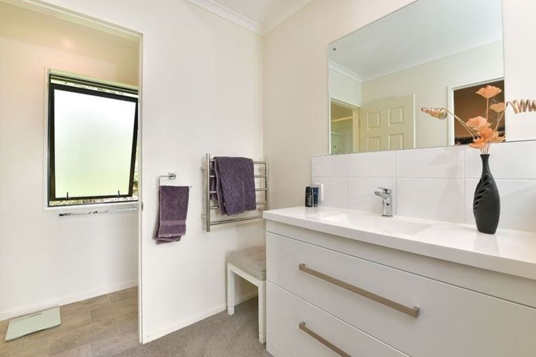 Photo of property in 764 Inland Road, Helensville, 0875