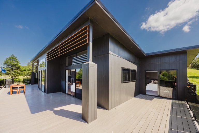 Photo of property in 4 Cemetery Road, Waipawa, 4273