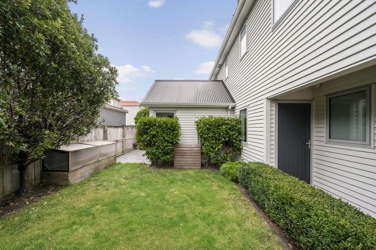 Photo of property in 36u9 Dee Street, Island Bay, Wellington, 6023
