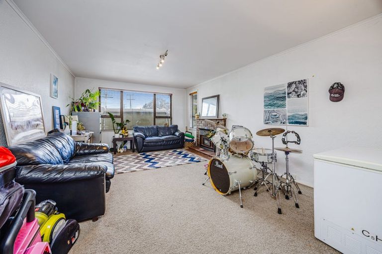 Photo of property in 114 Old Wairoa Road, Papakura, 2110