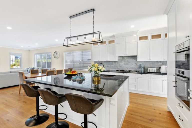 Photo of property in 36 Headland Drive, Long Bay, Auckland, 0630