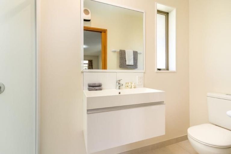 Photo of property in 12 Beckford Road, Saint Martins, Christchurch, 8022