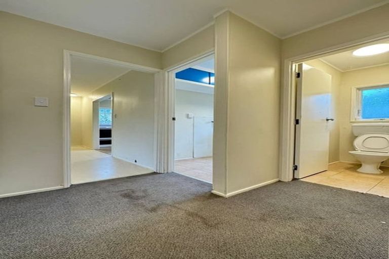 Photo of property in 2/12 Booker Place, Weymouth, Auckland, 2103