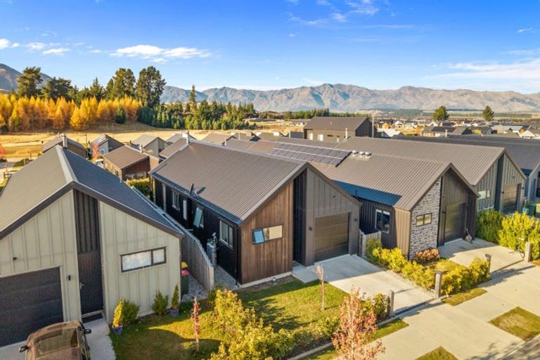 Photo of property in Northlake, 25 Cairnmuir Street, Wanaka, 9305