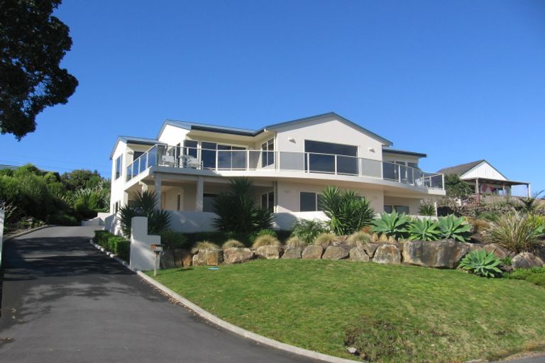 Photo of property in 256 Beach Road, Onerahi, Whangarei, 0110