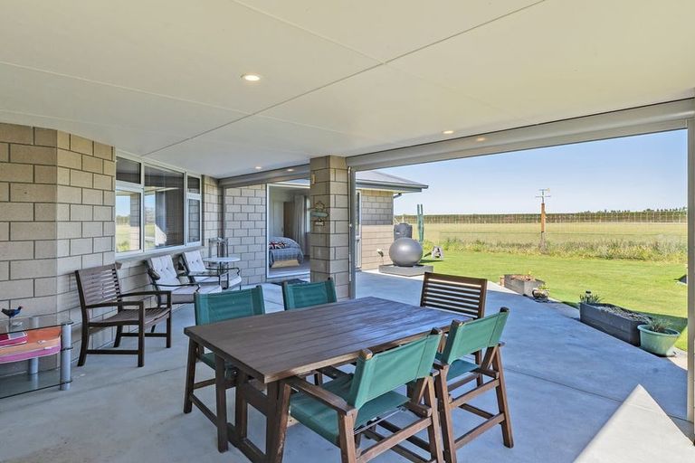 Photo of property in 4 Cressy Place, Darfield, 7510