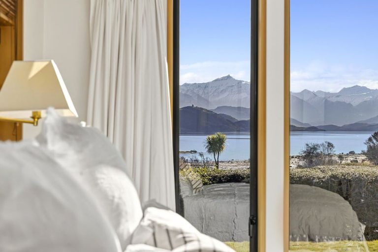 Photo of property in 186 Beacon Point Road, Wanaka, 9305