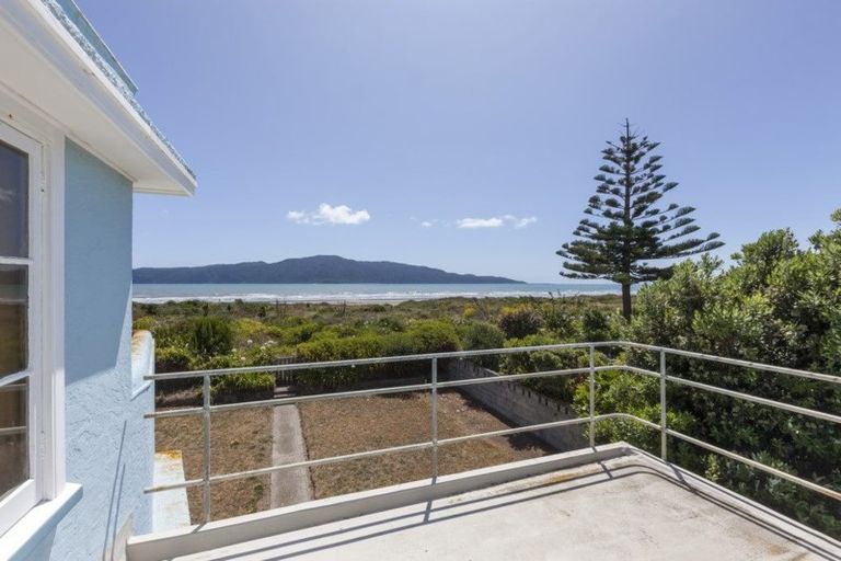 Photo of property in 79 Manly Street, Paraparaumu Beach, Paraparaumu, 5032
