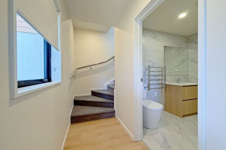 Photo of property in 6/10 Orchid Place, Te Atatu South, Auckland, 0610