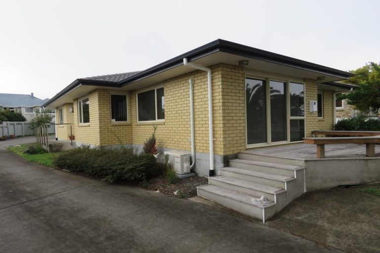 Photo of property in 147 Tukapa Street, Westown, New Plymouth, 4310