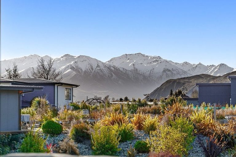 Photo of property in 23 Kereru Crescent, Wanaka, 9305
