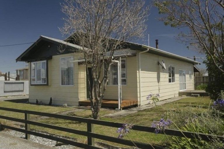 Photo of property in 20 Derby Street, Westport, 7825