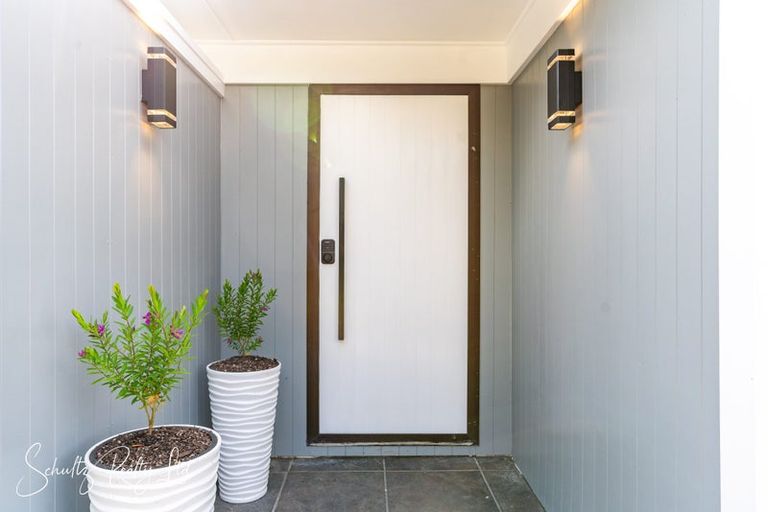 Photo of property in 109 Hurndall Street East, Maungaturoto, 0520